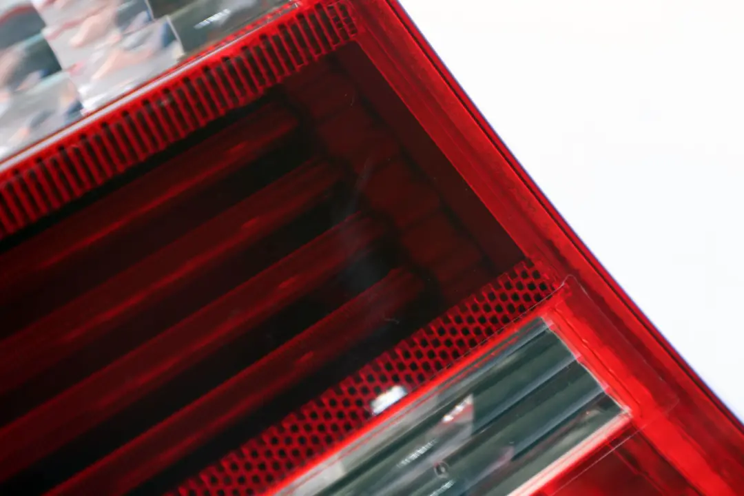 Lampe LED Panneau Lumineux Arrière Gauche pour BMW E81 E87 LCI à propos du numéro de pièce 7181297 BMW E81 E87 LCI Lampe LED Panneau Lumineux Arrière Gauche - SKU 7181297 - Numéro de pièce 7181297