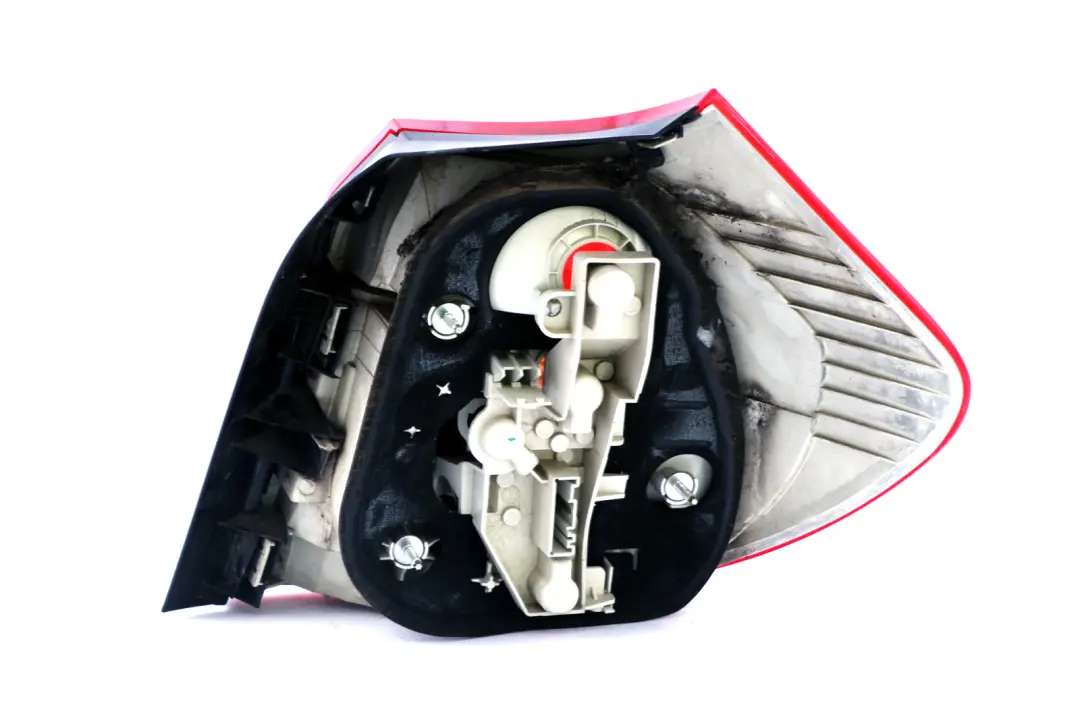 Lampe LED Lichtleiste Hinten Links für BMW E81 E87 LCI mit Teilenummer 7181297 BMW E81 E87 LCI Lampe LED Lichtleiste Hinten Links - SKU 7181297 - Teilenummer 7181297