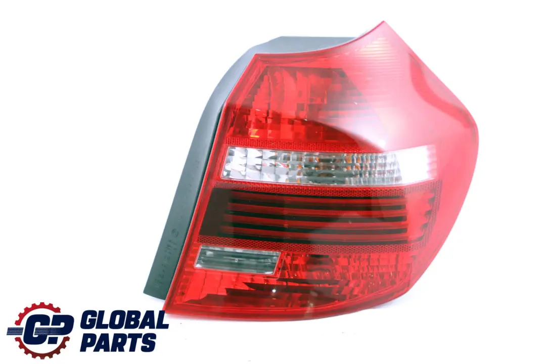 LED Luz Trasera Derecha En Panel Lateral para BMW E81 E87 LCI con número de pieza 7181298 BMW E81 E87 LCI LED Luz Trasera Derecha En Panel Lateral - SKU 7181298 - Número de pieza 7181298