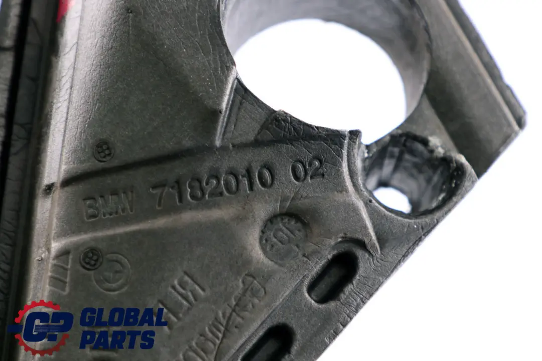 Junta Espejo Exterior Derecho Triangulo Puerta Delantera para BMW F10 F11 con número de pieza 7182010 BMW F10 F11 Junta Espejo Exterior Derecho Triangulo Puerta Delantera - SKU 7182010 - Número de pieza 7182010