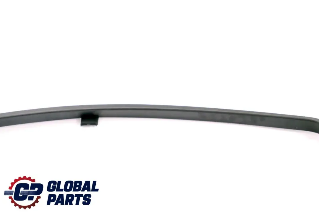 Copertura Cornice Finestrino Porta Posteriore Sinistra per BMW F10 con numero di parte 7182035 BMW F10 Copertura Cornice Finestrino Porta Posteriore Sinistra - SKU 7182035 - Numero di parte 7182035