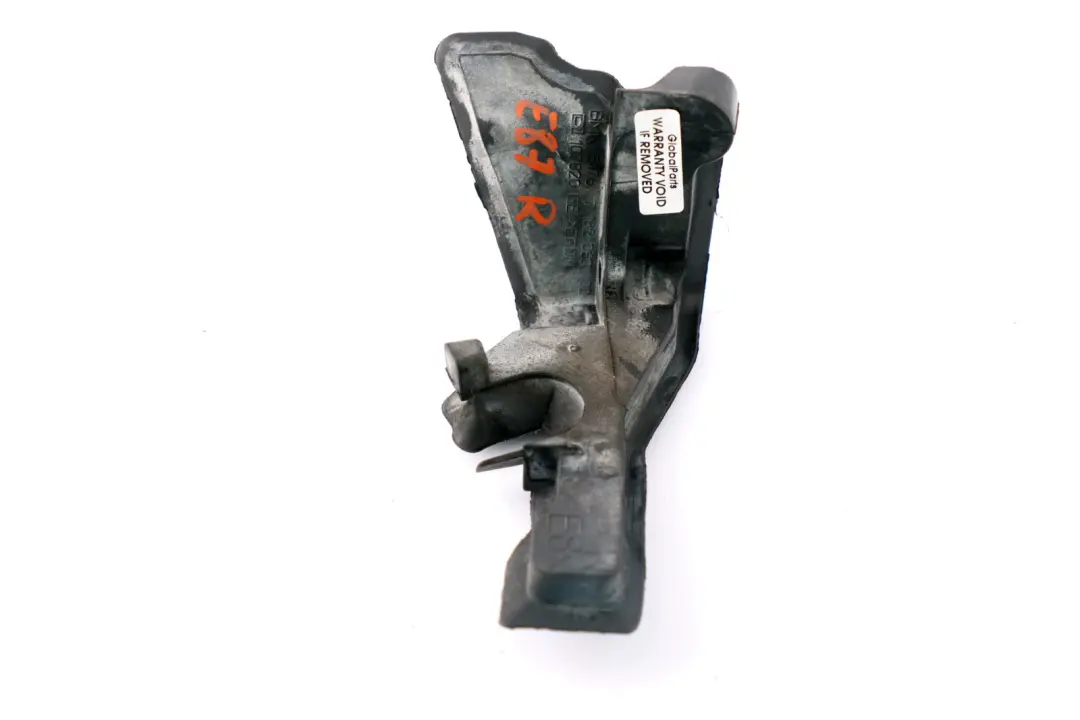 Prawa Uszczelka Maski Silnika do BMW E81 E82 E87 E88 o numerze 7182060 BMW E81 E82 E87 E88 Prawa Uszczelka Maski Silnika - SKU 7182060 - Numer Części 7182060