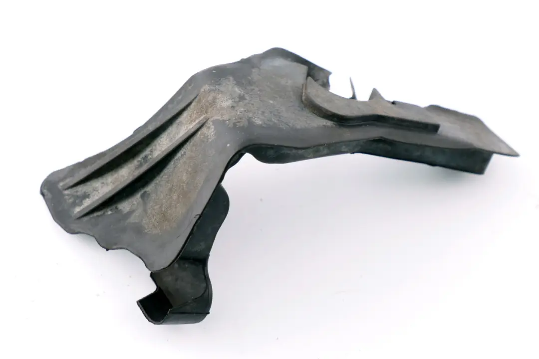 Capo Sellado Tapa De Goma Derecha para BMW E81 E87N LCI E88 Motor con número de pieza 7182060 BMW E81 E87N LCI E88 Motor Capo Sellado Tapa De Goma Derecha - SKU 7182060 - Número de pieza 7182060