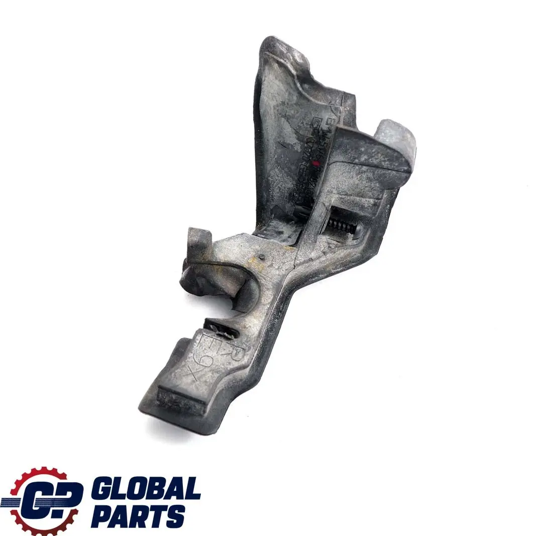 BMW E90 E91 E92 E93 Guarnizione Lembo Anteriore Stampaggio Destra - SKU 7182062 - Numero di parte 7182062