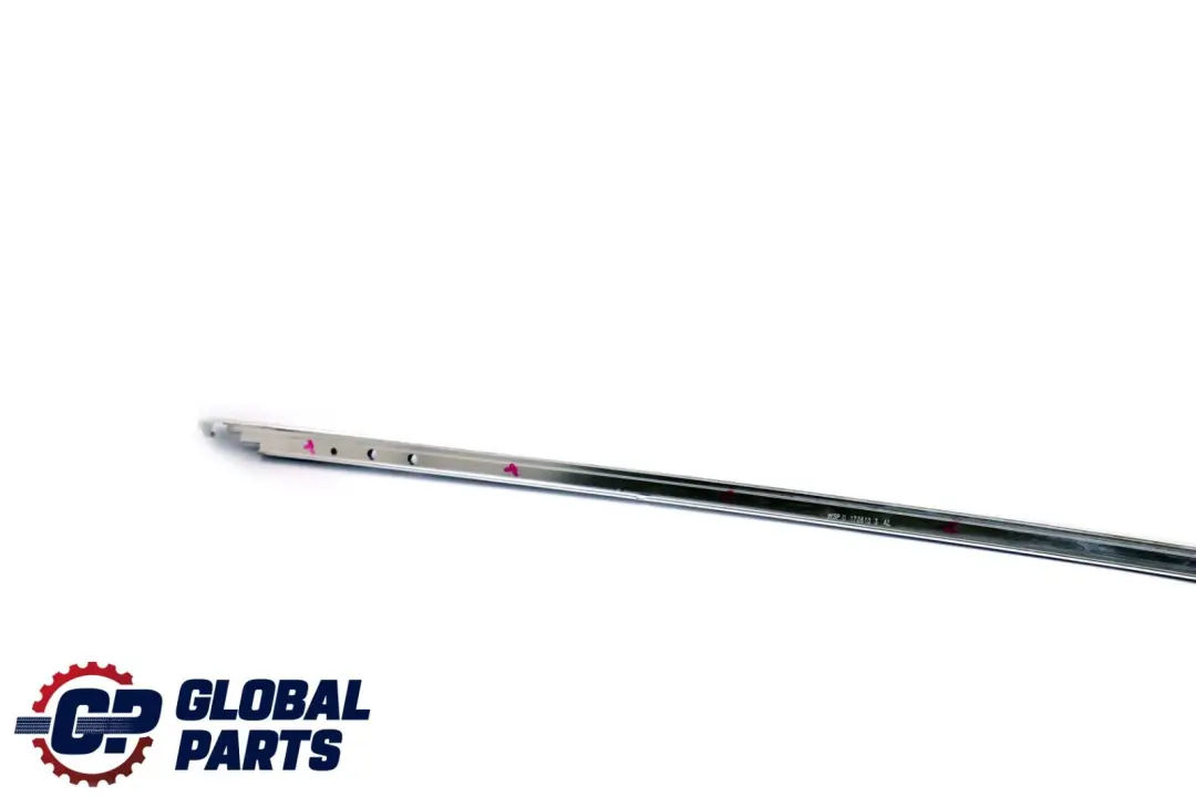 Finitura Telaio Finestra Top Porta Posteriore Sinistra Cromo per BMW F10 con numero di parte 7182299 BMW F10 Finitura Telaio Finestra Top Porta Posteriore Sinistra Cromo - SKU 7182299 - Numero di parte 7182299