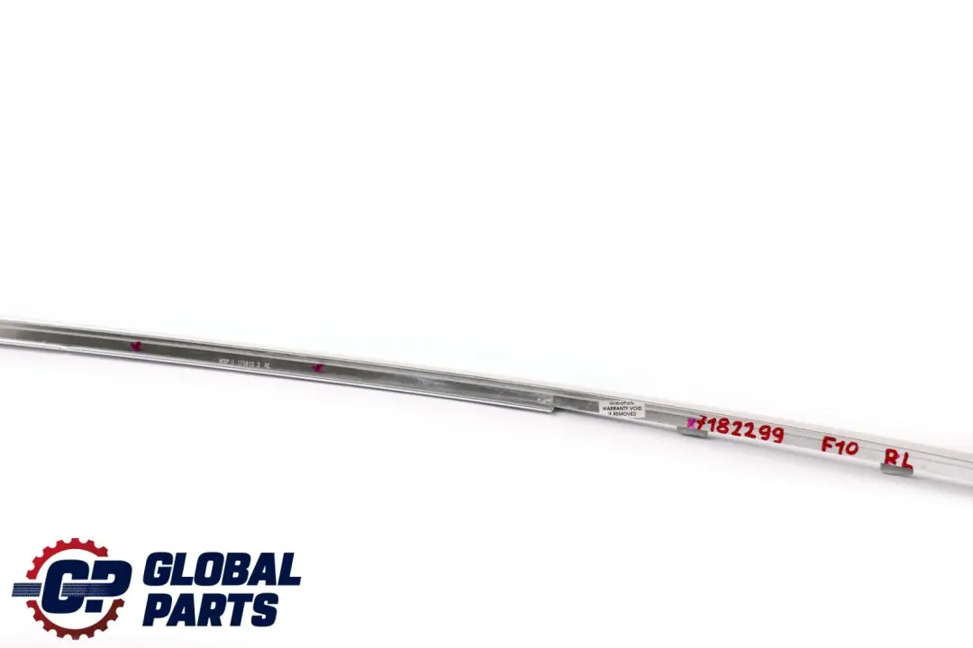Finitura Telaio Finestra Top Porta Posteriore Sinistra Cromo per BMW F10 con numero di parte 7182299 BMW F10 Finitura Telaio Finestra Top Porta Posteriore Sinistra Cromo - SKU 7182299 - Numero di parte 7182299