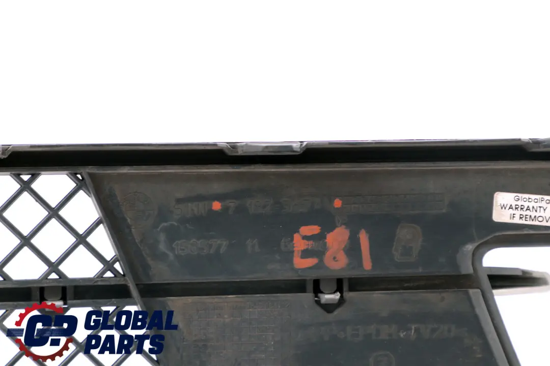 Grata Centro Aperto Frontale per BMW E81 E87 LCI con numero di parte 7182367 BMW E81 E87 LCI Grata Centro Aperto Frontale - SKU 7182367 - Numero di parte 7182367
