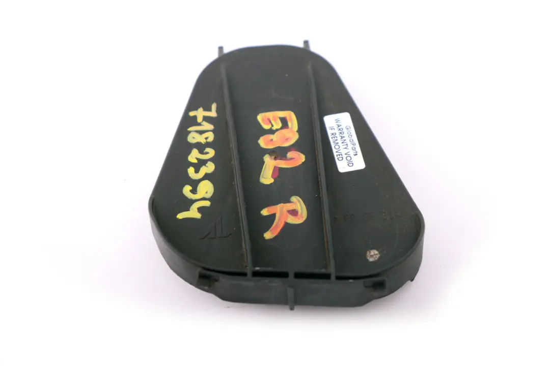 Headlight Bulb Cover Cap Light Right O/S 1305239290 to BMW E90 E92 E93 with Part number 7182394 BMW E90 E92 E93 Headlight Bulb Cover Cap Light Right O/S 1305239290 - SKU 7182394 - Part number 7182394