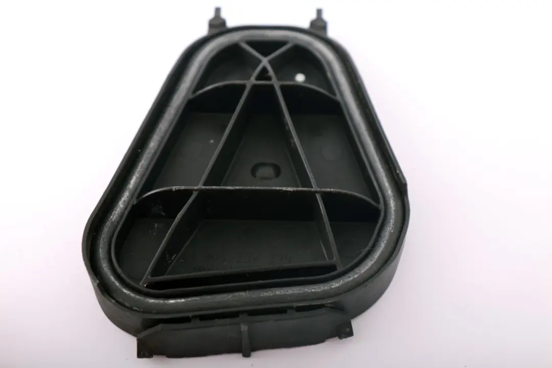 Abdeck Kappe Schein Werfer Rechts 1305239290 für BMW E90 E92 E93 mit Teilenummer 7182394 BMW E90 E92 E93 Abdeck Kappe Schein Werfer Rechts 1305239290 - SKU 7182394 - Teilenummer 7182394