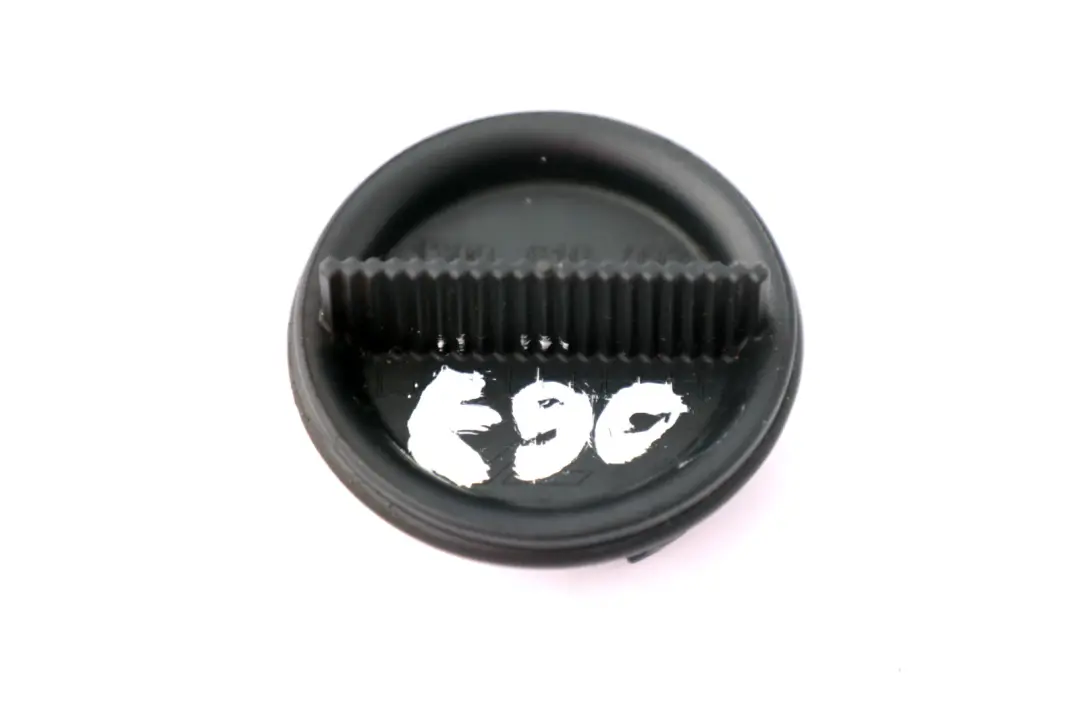 Bulb Socket Turn Indicator PY24W 1300610092 to BMW F10 F11 E70 E90 LCI with Part number 7182521 BMW F10 F11 E70 E90 LCI Bulb Socket Turn Indicator PY24W 1300610092 - SKU 7182521 - Part number 7182521