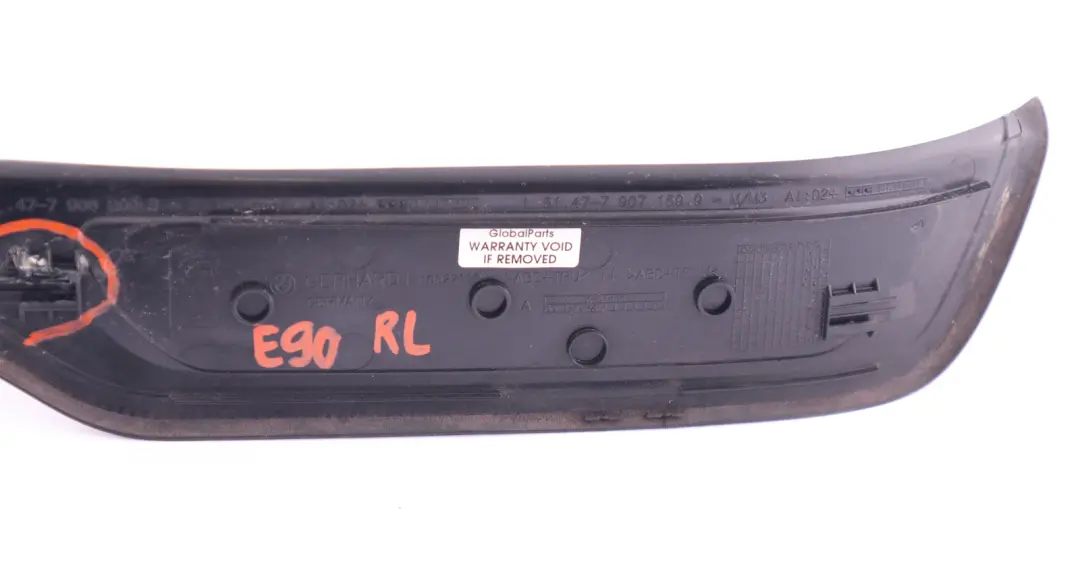 Tapa Entrada 320Si Trasera Izquierda para BMW E90 E91 LCI con número de pieza 7183113 BMW E90 E91 LCI Tapa Entrada 320Si Trasera Izquierda - SKU 7183113 - Número de pieza 7183113