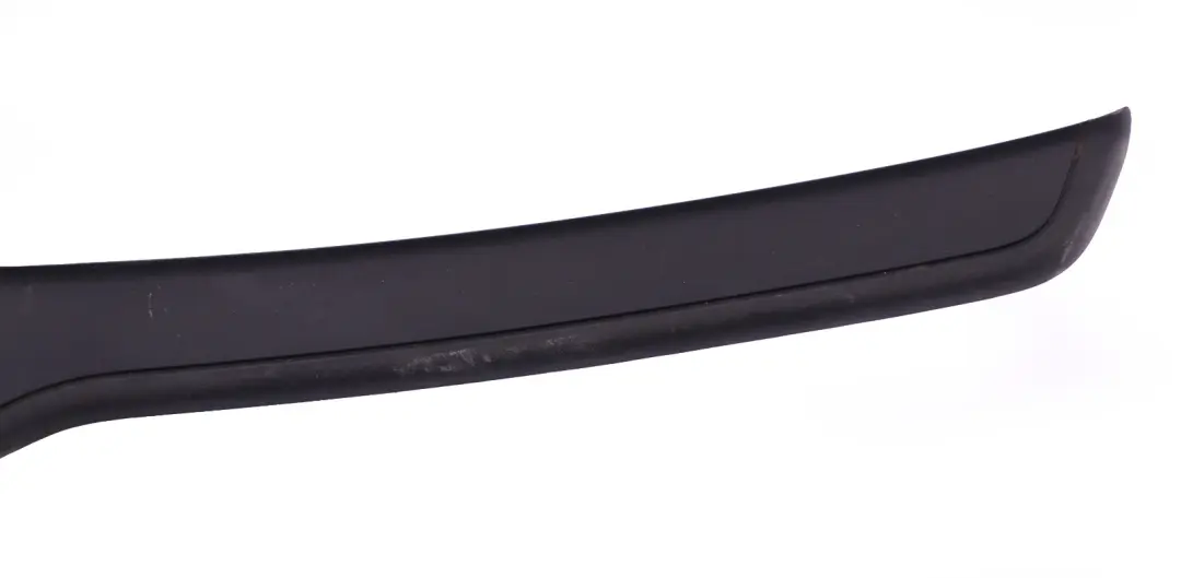 Coperchio ingresso LCI 320Si Posteriore Sinistro per BMW E90 E91 con numero di parte 7183113 BMW E90 E91 Coperchio ingresso LCI 320Si Posteriore Sinistro - SKU 7183113 - Numero di parte 7183113