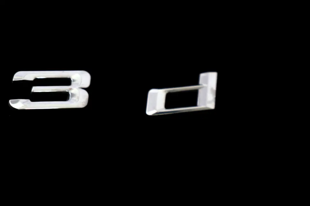 Emblema Letras Para Tapa Del Maletero Trasero para BMW E81 E87 LCI F20 F30 123d con número de pieza 7183157 BMW E81 E87 LCI F20 F30 123d Emblema Letras Para Tapa Del Maletero Trasero - SKU 7183157 - Número de pieza 7183157