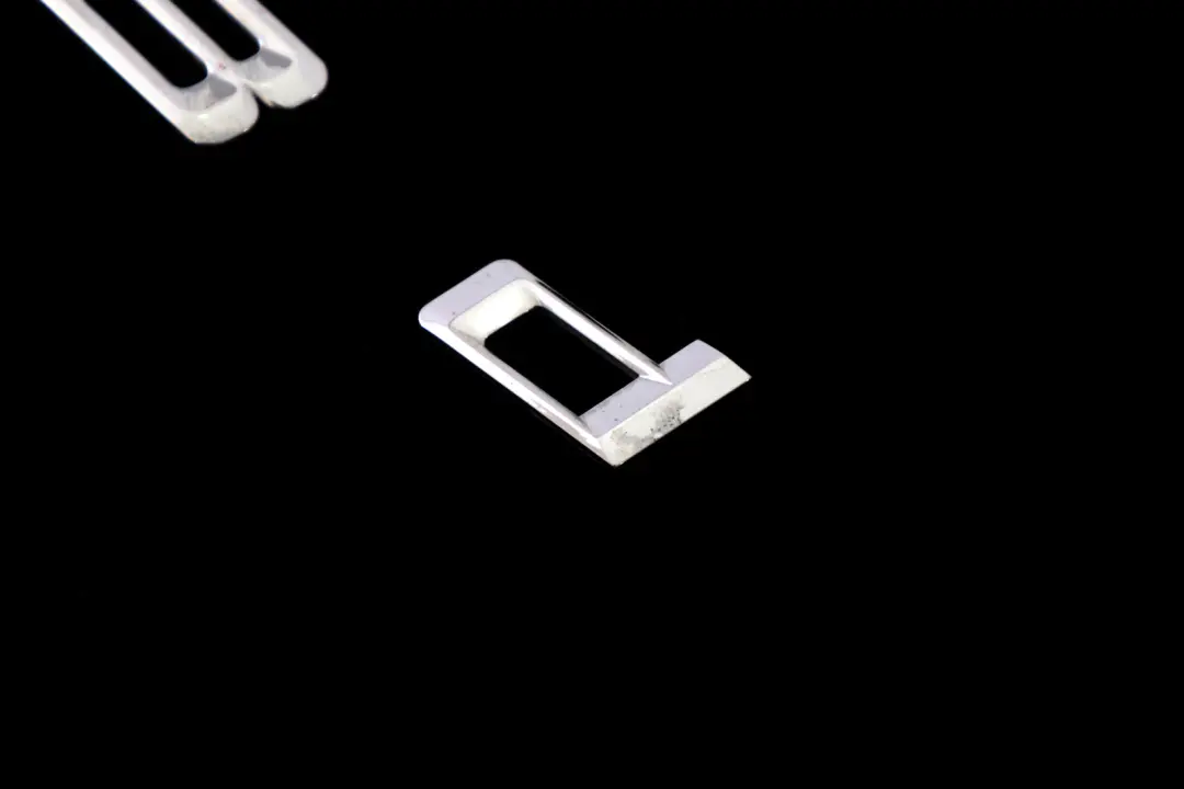 Boot Trunk Lid Emblem Badge Lettering 123d to BMW E81 E87 LCI F20 F30 Rear with Part number 7183157 BMW E81 E87 LCI F20 F30 Rear Boot Trunk Lid Emblem Badge Lettering 123d - SKU 7183157 - Part number 7183157