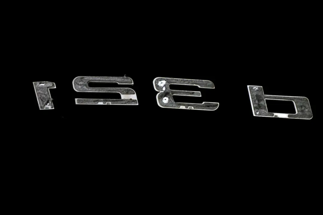 BMW 1 er E81 E87N F20 F30 Heckklappe Kofferraumdeckel Emblem Beschriftung 123 d - SKU 7183157 - Teilenummer 7183157