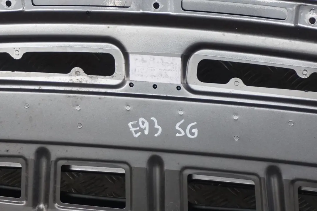 BMW E93 Convertible Tapa del compartimento de la capota Sparkling Graphite A22 - SKU 7183310-1 - Número de pieza 7183310