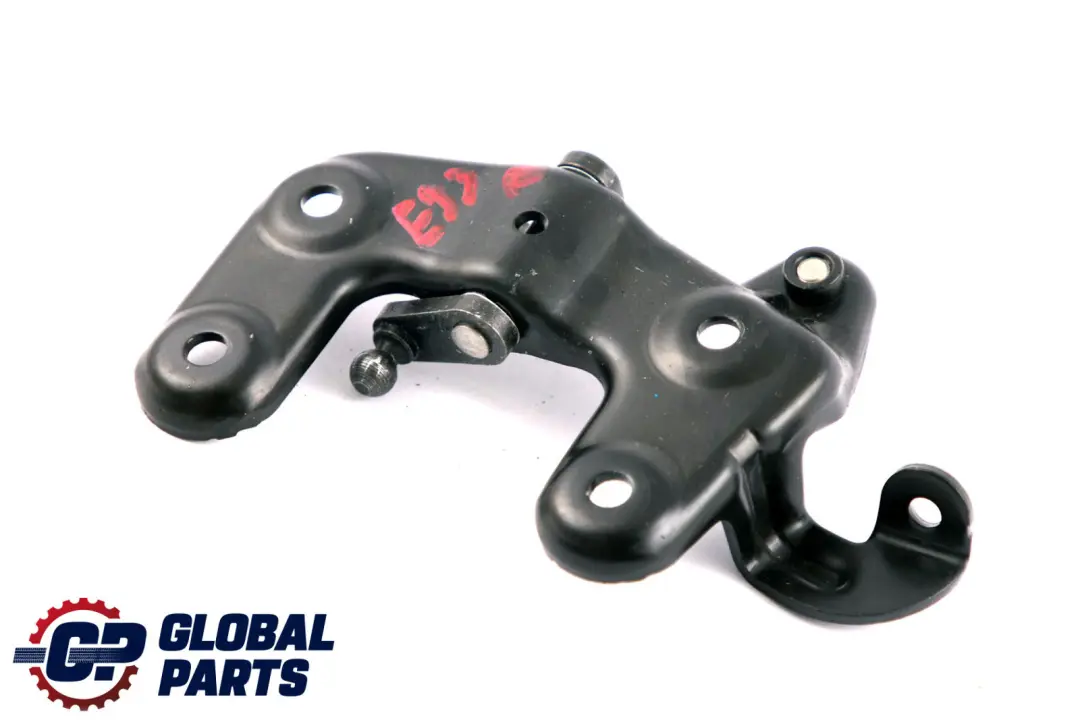 Fastener Locking Cowl Panel Right O/S Hardtop to BMW 3 Series E93 with Part number 7183318 BMW 3 Series E93 Fastener Locking Cowl Panel Right O/S Hardtop - SKU 7183318 - Part number 7183318