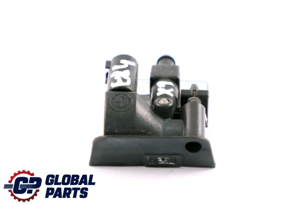 BMW X1 E84 Windschutzscheibe Scheibenreinigungssystem Sprühdüse - SKU 7183343 - Teilenummer 7183343