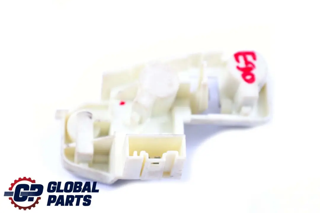 Responsables de la Lampe Feu Arriere Feux / eclairage Hayon Droite pour BMW 3 E90 à propos du numéro de pièce 7183842 BMW 3 E90 Responsables de la Lampe Feu Arriere Feux / eclairage Hayon Droite - SKU 7183842 - Numéro de pièce 7183842