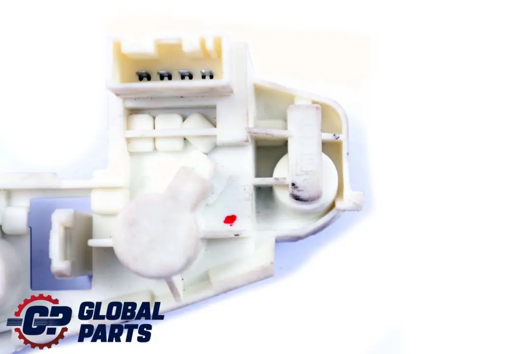 Portalamparas Trasero En Luz De Tapa De Maletero Derecho para BMW E90 con número de pieza 7183842 BMW E90 Portalamparas Trasero En Luz De Tapa De Maletero Derecho - SKU 7183842 - Número de pieza 7183842