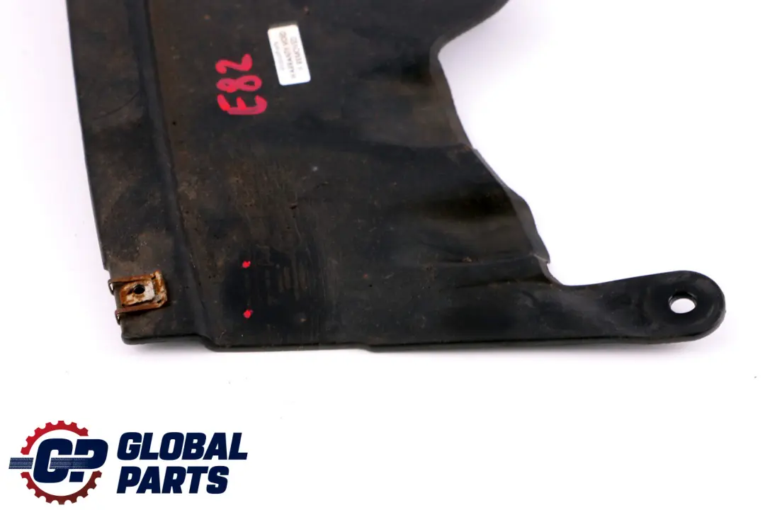 Pare-Chocs Couverture Dessous pour BMW E82 E88 à propos du numéro de pièce 7183874 BMW E82 E88 Pare-Chocs Couverture Dessous - SKU 7183874 - Numéro de pièce 7183874