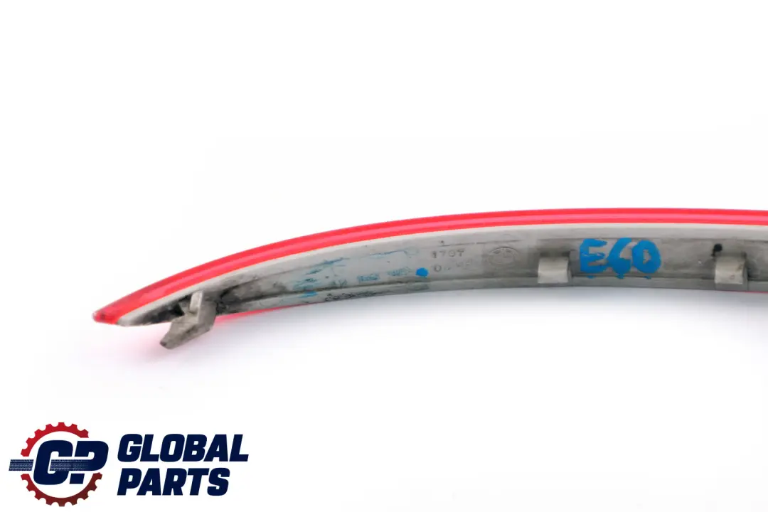 Reflecteur de Pare-Chocs Arriere Gauche pour BMW E60 LCI E60N à propos du numéro de pièce 7183913 BMW E60 LCI E60N Reflecteur de Pare-Chocs Arriere Gauche - SKU 7183913 - Numéro de pièce 7183913