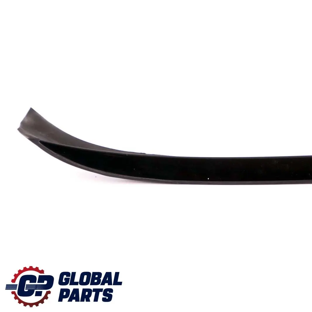 Striscia rivestimento parabrezza goccia anteriore sinistra per BMW E90 E91 con numero di parte 7184005 BMW E90 E91 Striscia rivestimento parabrezza goccia anteriore sinistra - SKU 7184005 - Numero di parte 7184005