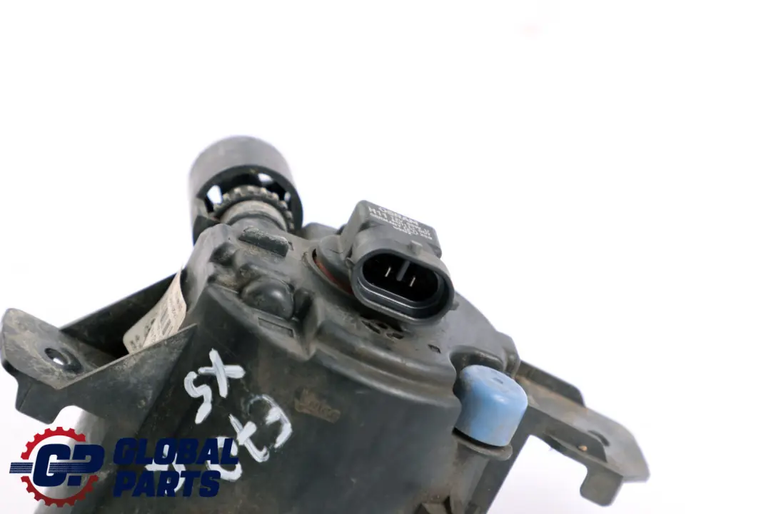 Front Fog Lamp Light Right to BMW X3 X5 E83 LCI E70 with Part number 7184318 BMW X3 X5 E83 LCI E70 Front Fog Lamp Light Right - SKU 7184318 - Part number 7184318