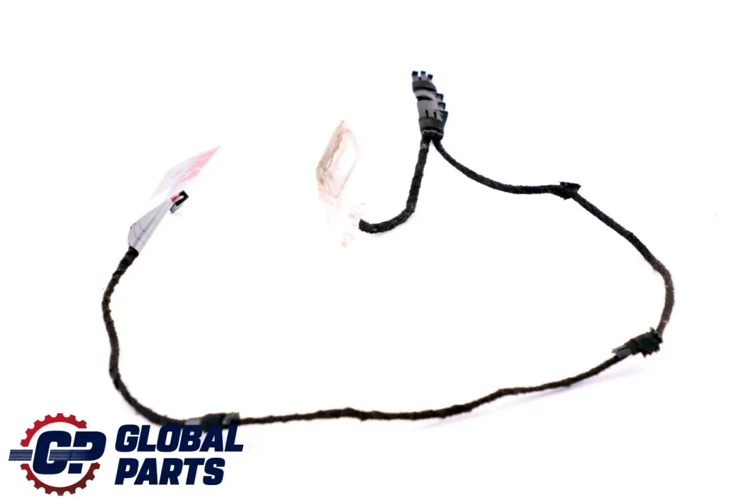 Maniglia Porta Anteriore Destra Illuminazione per BMW E81 E82 E88 con numero di parte 7184362 BMW E81 E82 E88 Maniglia Porta Anteriore Destra Illuminazione - SKU 7184362 - Numero di parte 7184362