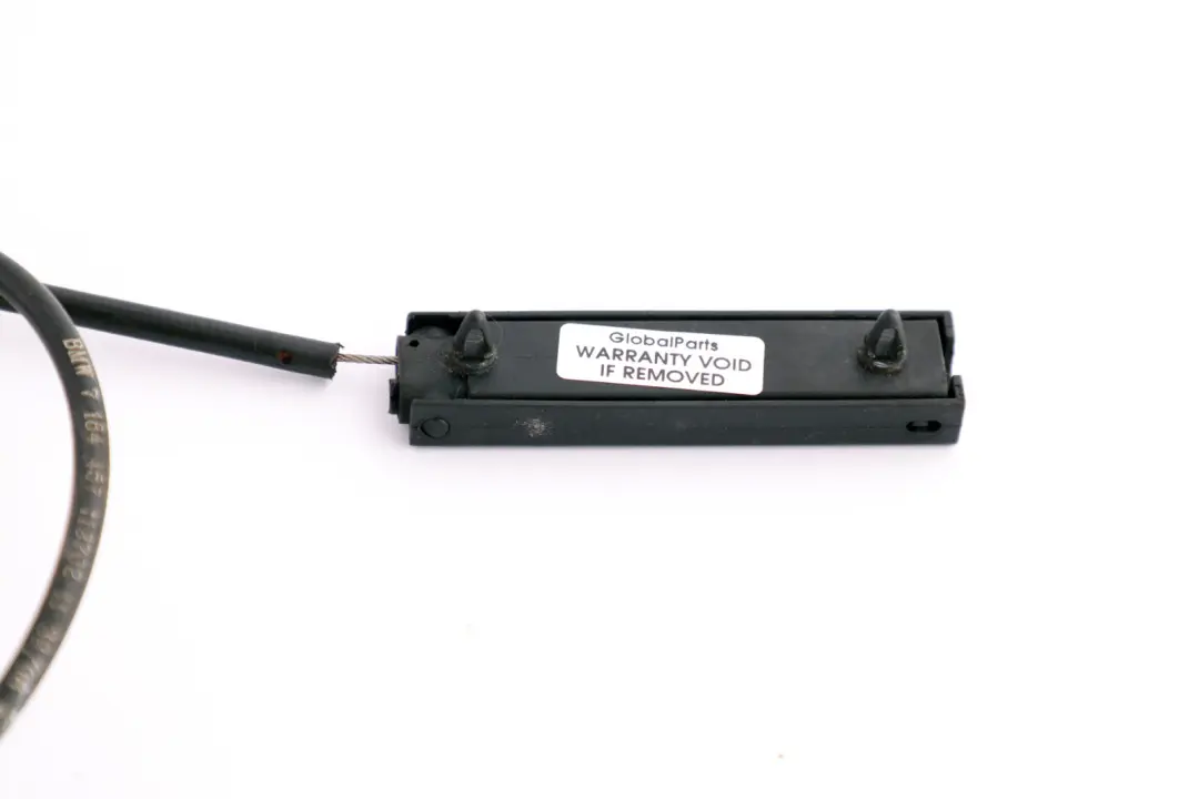 Cable de mecanisme de capot moteur pour BMW 1 Serie E82 à propos du numéro de pièce 7184457 BMW 1 Serie E82 Cable de mecanisme de capot moteur - SKU 7184457-1 - Numéro de pièce 7184457