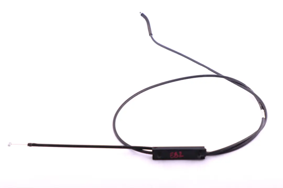 Cavo di Bowden Frontale Cofano 5123 per BMW E82 con numero di parte 7184457 BMW E82 Cavo di Bowden Frontale Cofano 5123 - SKU 7184457 - Numero di parte 7184457