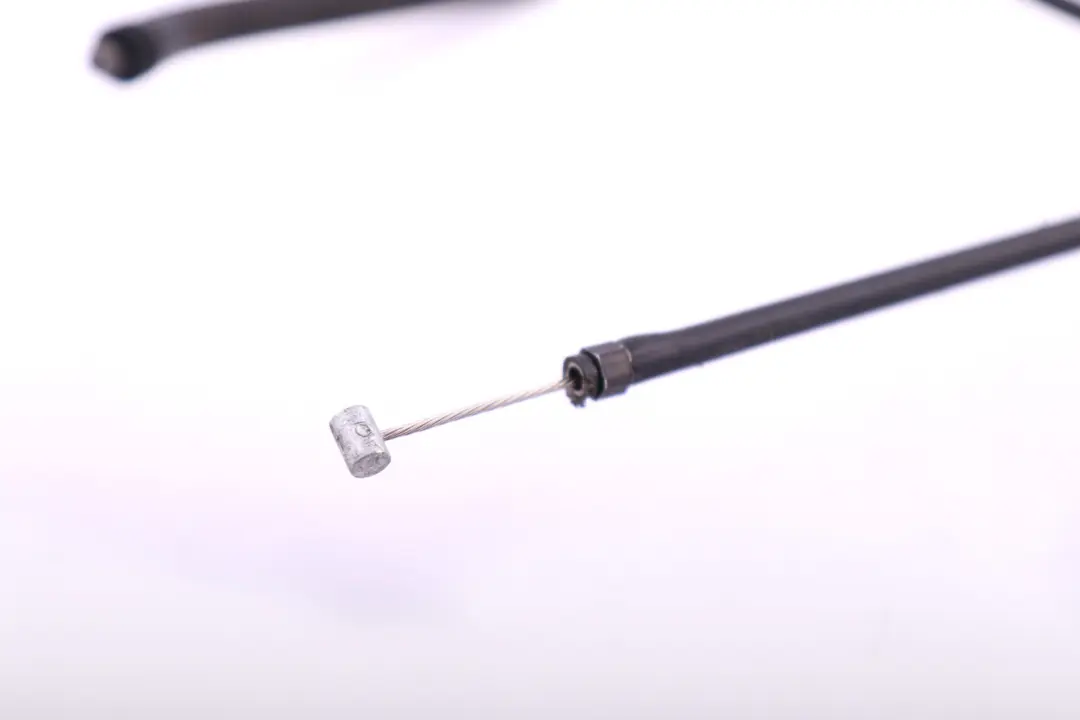 Bowden Avant Capot 5123 pour BMW 1 Serie E82 à propos du numéro de pièce 7184457 BMW 1 Serie E82 Bowden Avant Capot 5123 - SKU 7184457 - Numéro de pièce 7184457