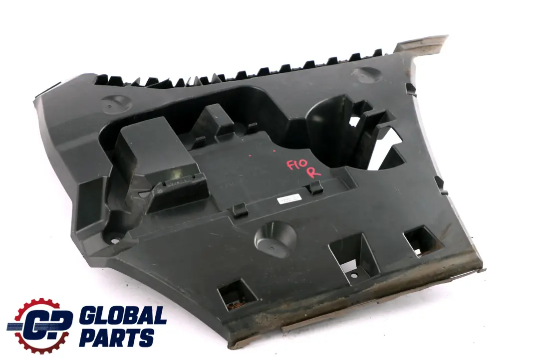 Heckstoßstangenführung Rechts Halterung für BMW F10 F11 mit Teilenummer 7184768 BMW F10 F11 Heckstoßstangenführung Rechts Halterung - SKU 7184768 - Teilenummer 7184768
