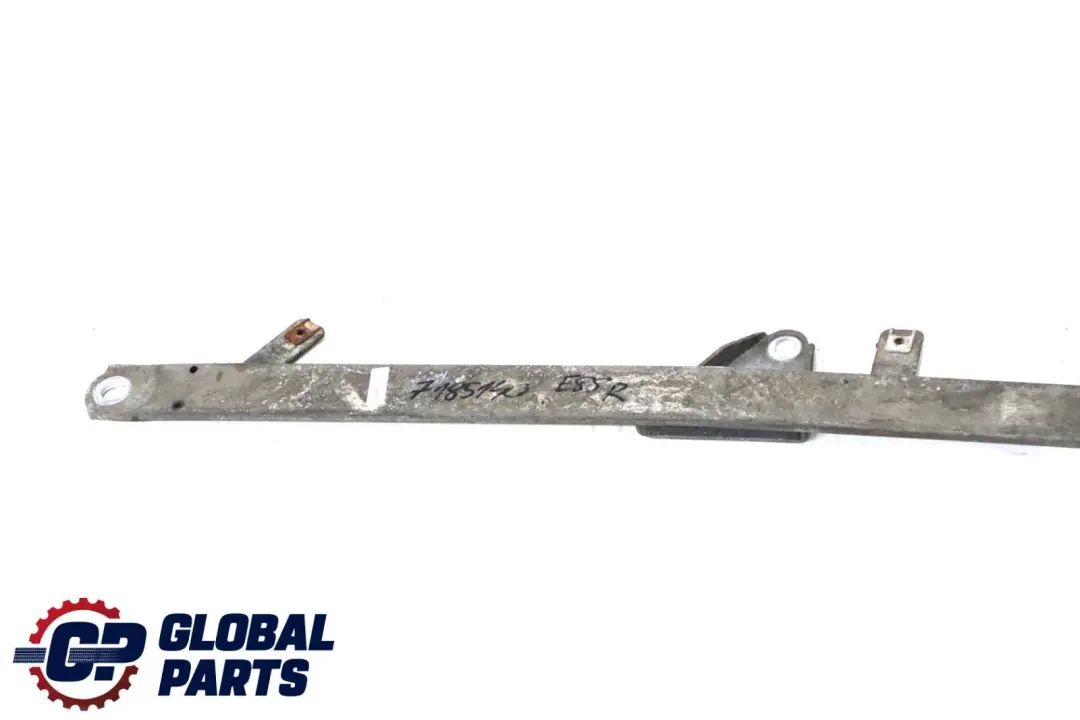 Wspornik Usztywnienie Wzmocnienie Przód Prawo do BMW E88 o numerze 7185140 BMW E88 Wspornik Usztywnienie Wzmocnienie Przód Prawo - SKU 7185140 - Numer Części 7185140