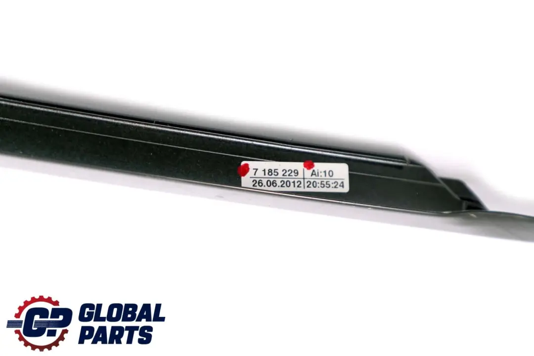 Embellecedor Ventana Puerta Delantera Superior Izquierda Brillo para BMW F01 con número de pieza 7185229 BMW F01 Embellecedor Ventana Puerta Delantera Superior Izquierda Brillo - SKU 7185229 - Número de pieza 7185229