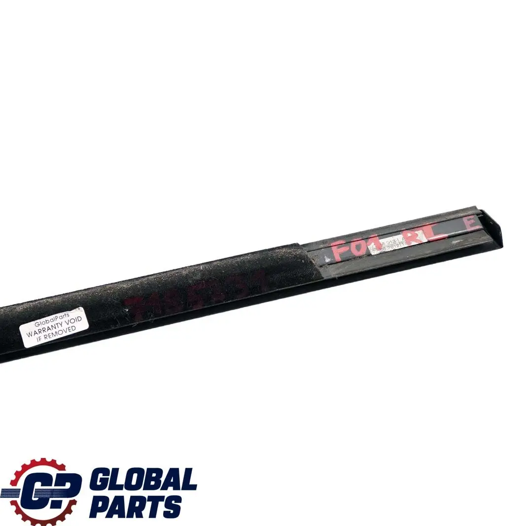 Canal Cubierta Exterior Puerta Trasera Izquierda Alto Brillo para BMW F01 con número de pieza 7185231 BMW F01 Canal Cubierta Exterior Puerta Trasera Izquierda Alto Brillo - SKU 7185231 - Número de pieza 7185231