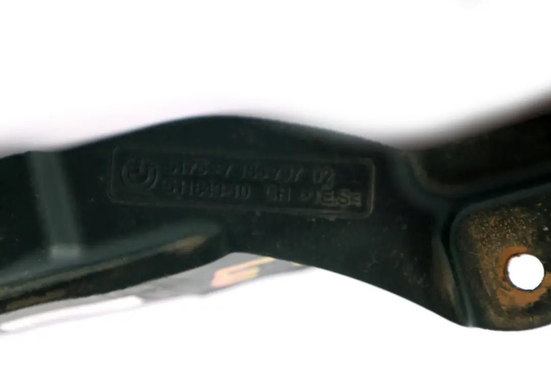 Uszczelka lewa do BMW E92 E93 o numerze 7185797 BMW E92 E93 Uszczelka lewa - SKU 7185797 - Numer Części 7185797