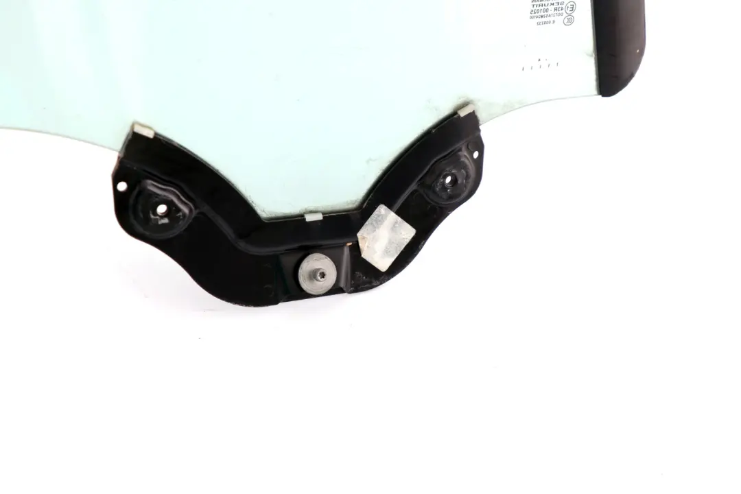 Vitre Latérale Verte AS2 Arrière Gauche pour BMW E64 Cabriolet à propos du numéro de pièce 7186643 BMW E64 Cabriolet Vitre Latérale Verte AS2 Arrière Gauche - SKU 7186643 - Numéro de pièce 7186643