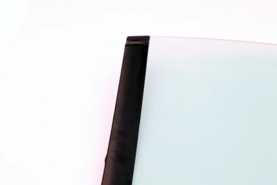 BMW E64 Rear Side Window Glass Green Right O/S AS2 - SKU 7186644 - Part number 7186644