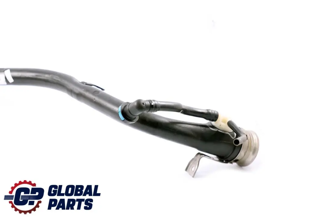 Bocchetta Rifornimento di Combustibile Diesel per BMW X5 X6 F15 F16 E70 E70N E71 con numero di parte 7186702 BMW X5 X6 F15 F16 E70 E70N E71 Bocchetta Rifornimento di Combustibile Diesel - SKU 7186702 - Numero di parte 7186702