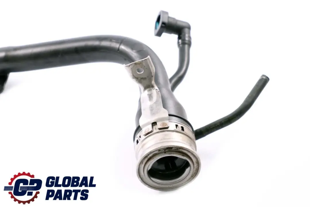 Bocchetta Rifornimento di Combustibile Diesel per BMW X5 X6 F15 F16 E70 E70N E71 con numero di parte 7186702 BMW X5 X6 F15 F16 E70 E70N E71 Bocchetta Rifornimento di Combustibile Diesel - SKU 7186702 - Numero di parte 7186702