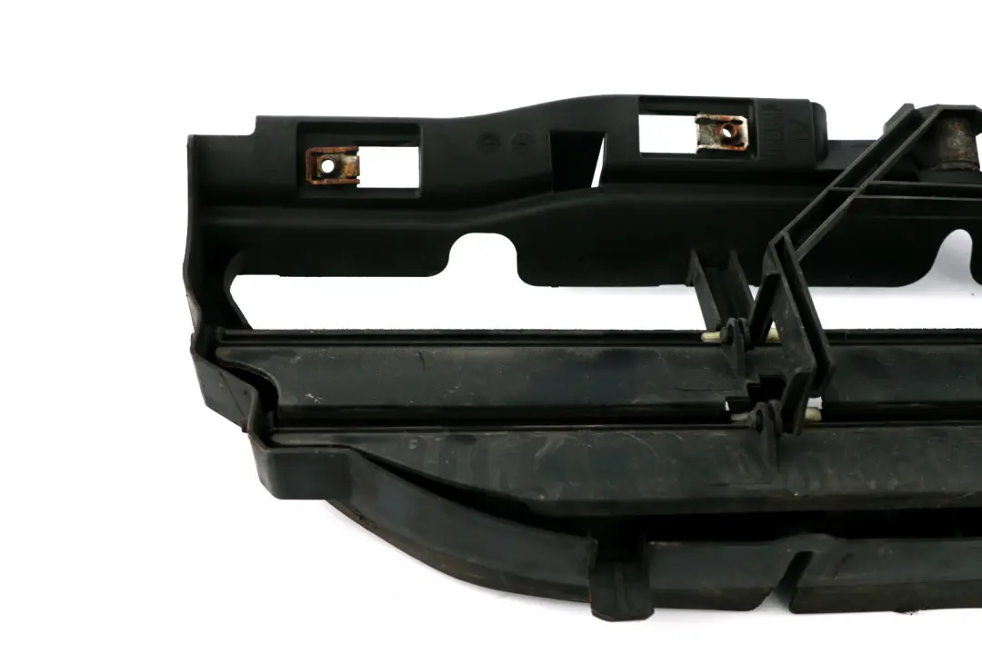 Flap BMW E90 E91 E92 E93 LCI Controllo Condotto Pannello Frontale per Air con numero di parte 7186776 Air Flap BMW E90 E91 E92 E93 LCI Controllo Condotto Pannello Frontale - SKU 7186776 - Numero di parte 7186776