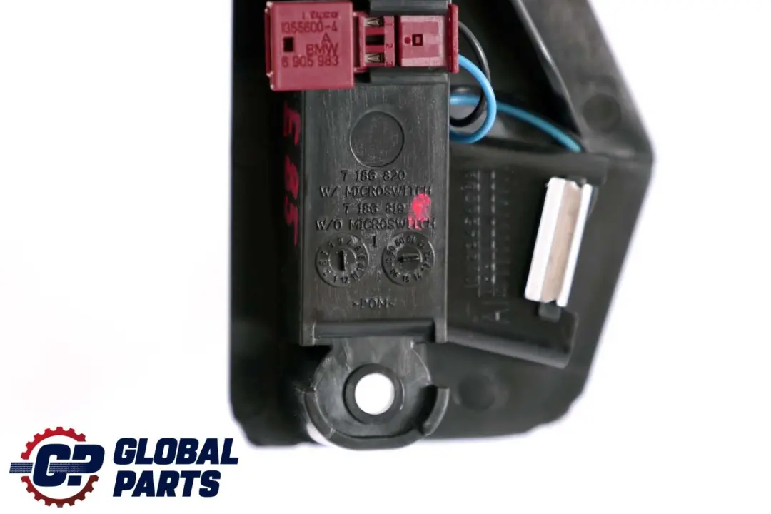 Plegable Compartimiento Superior Monte Centro para BMW Z4 E85 con número de pieza 7186819 BMW Z4 E85 Plegable Compartimiento Superior Monte Centro - SKU 7186819 - Número de pieza 7186819