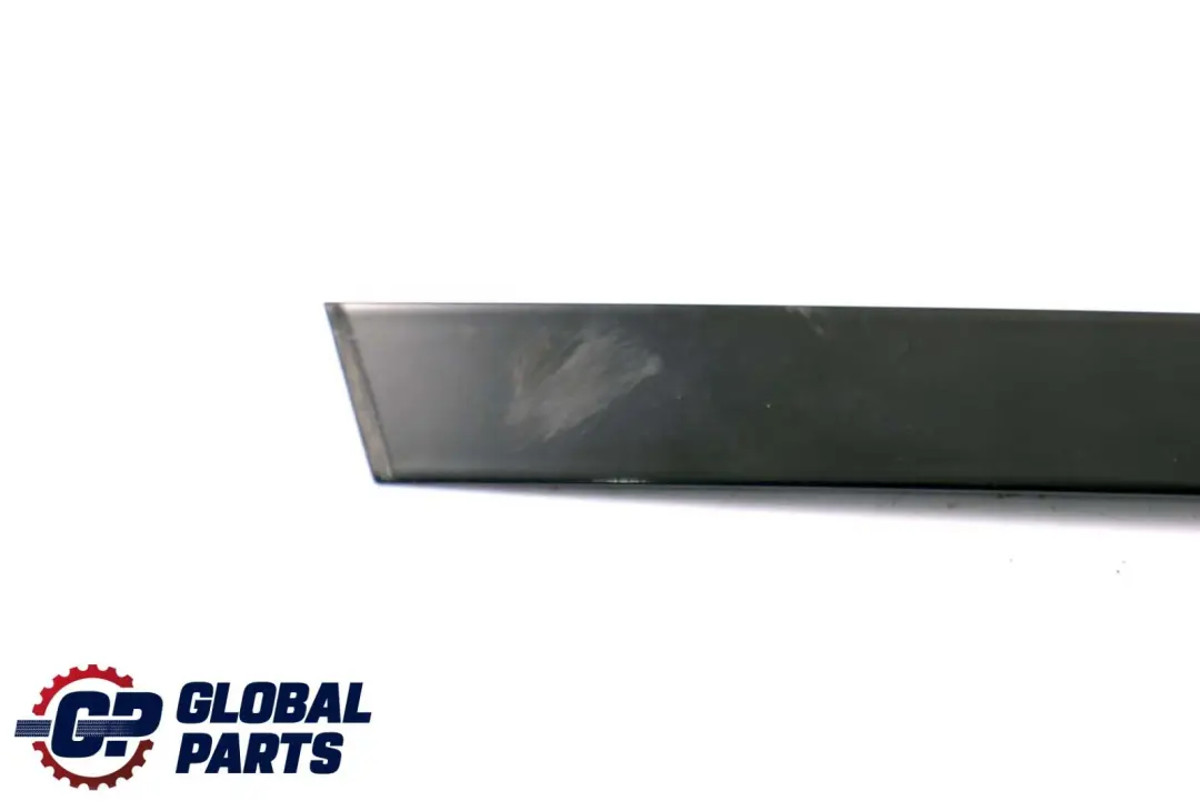 Copertura Telaio Finestra Colonna C Porta Posteriore Destra Alto Lucido per BMW E71 con numero di parte 7187210 BMW E71 Copertura Telaio Finestra Colonna C Porta Posteriore Destra Alto Lucido - SKU 7187210 - Numero di parte 7187210