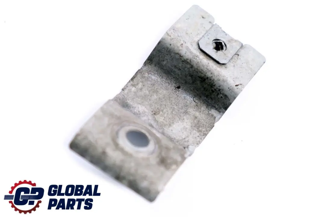Shackle Support Splash Shield Bracket to BMW 5 7 Series F01 F02 F10 F11 with Part number 7188405 BMW 5 7 Series F01 F02 F10 F11 Shackle Support Splash Shield Bracket - SKU 7188405 - Part number 7188405