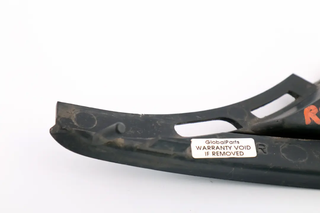 Paraurti Anteriore Inferiore Griglia Chiusa Destra per Mini Cooper R55 R56 R57 con numero di parte 7188606 Mini Cooper R55 R56 R57 Paraurti Anteriore Inferiore Griglia Chiusa Destra - SKU 7188606 - Numero di parte 7188606