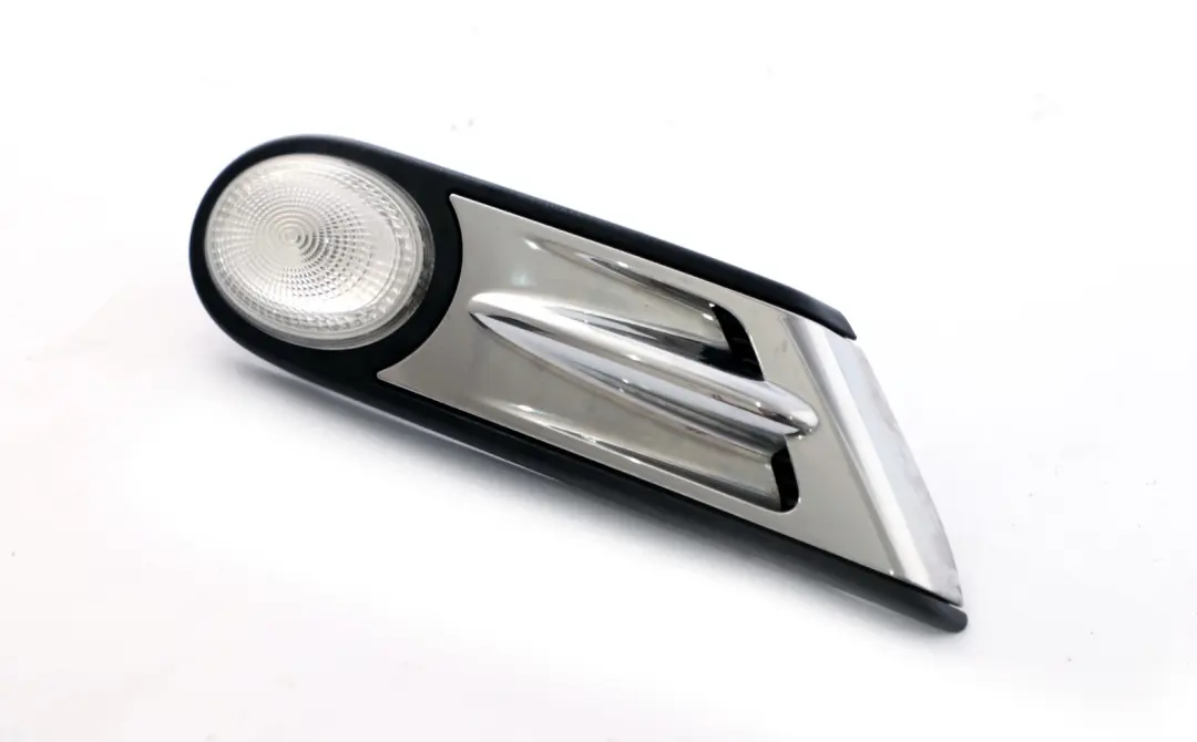 Right O/S Additional Turn Indicator Lamp Chrome to MINI R55 R56 R57 LCI with Part number 7188614 MINI R55 R56 R57 LCI Right O/S Additional Turn Indicator Lamp Chrome - SKU 7188614 - Part number 7188614