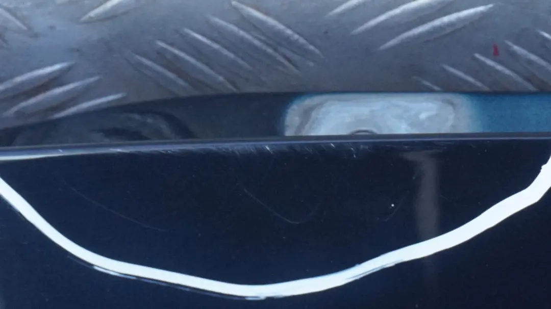 Pokrywa osłona przykrycie dachu do BMW E88 o numerze 7188729 BMW E88 Pokrywa osłona przykrycie dachu - SKU 7188729-MB - Numer Części 7188729