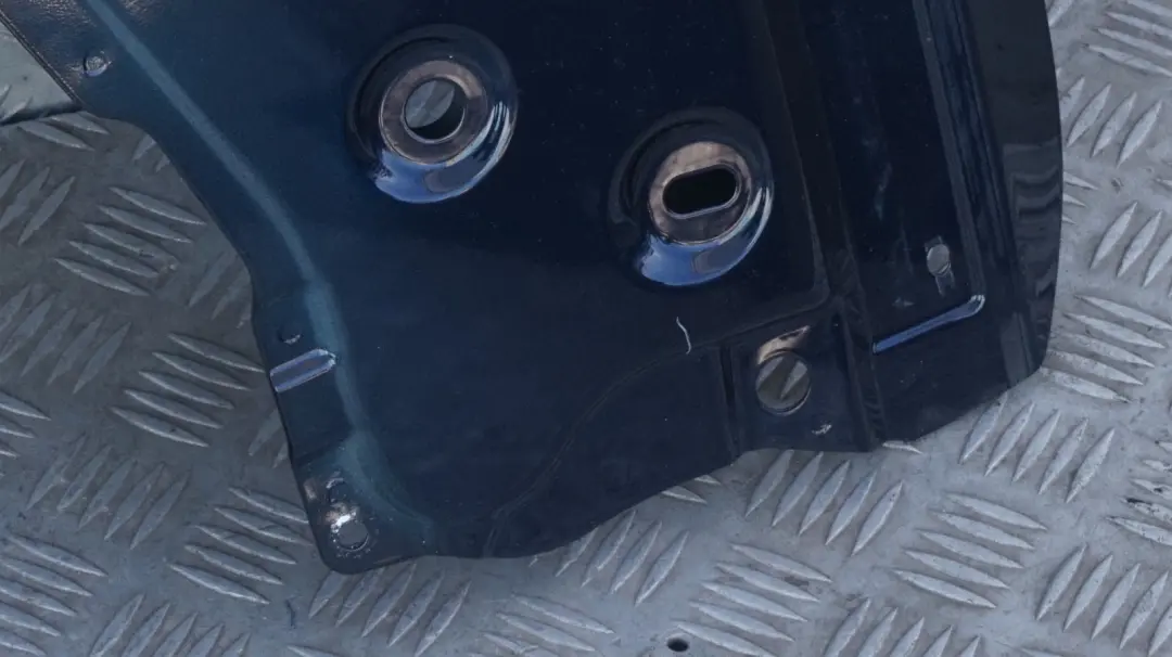 Pokrywa osłona przykrycie dachu do BMW E88 o numerze 7188729 BMW E88 Pokrywa osłona przykrycie dachu - SKU 7188729-MB - Numer Części 7188729