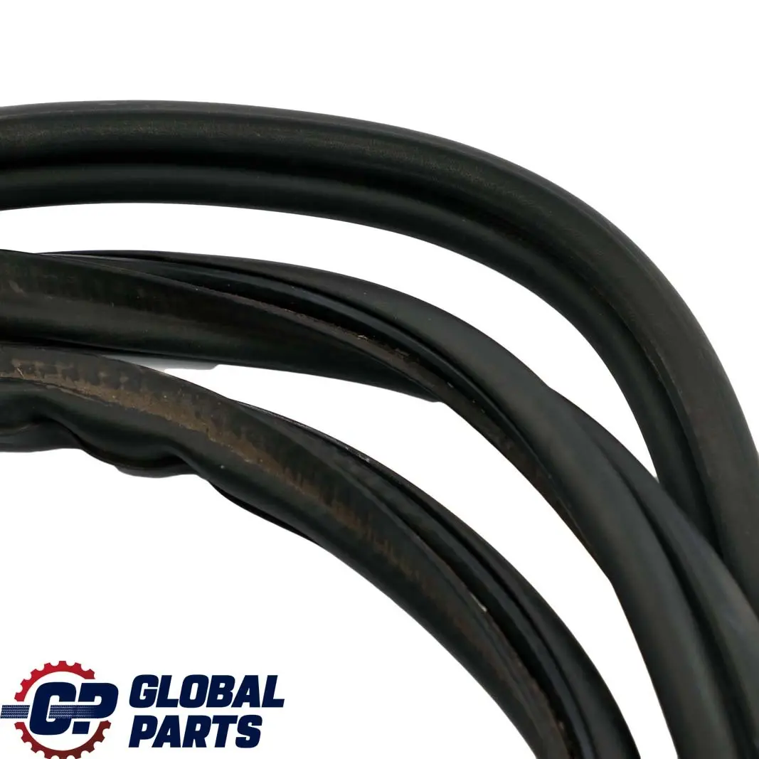 BMW 1 Series E81 Trunk Lid Tailgate Boot Gasket Seal Edge Protection Rubber - SKU 7190346 - Part number 7190346